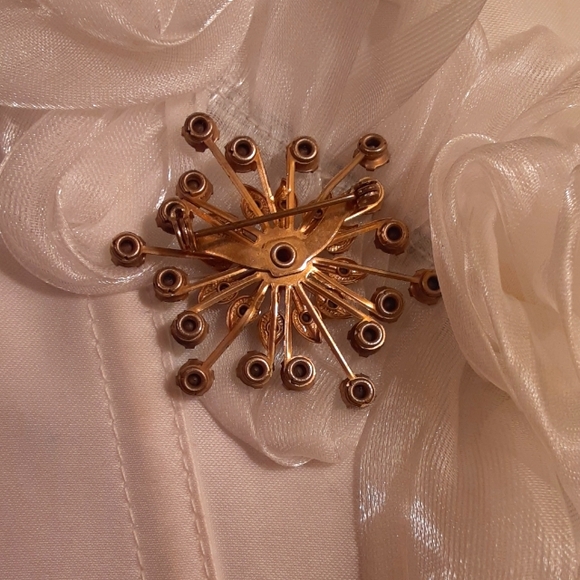 Vintage Rainbow Multicolor Aurora Borealis Starburst Snowflake Cluster Brooch - Picture 9 of 11